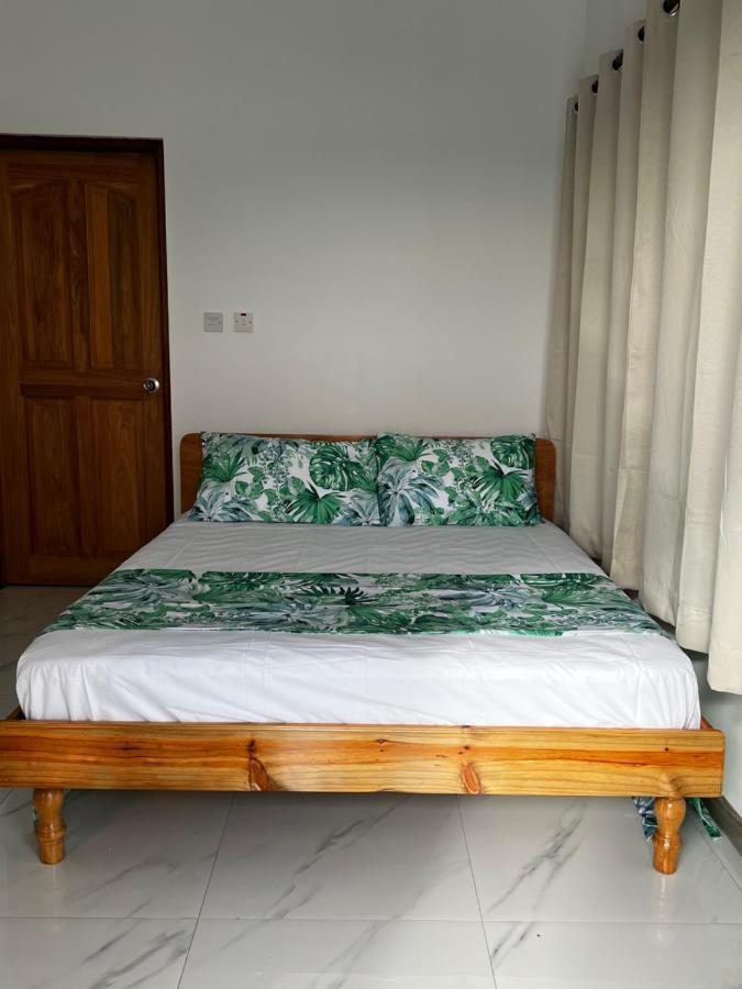 Western Ocean Breeze Self Catering شقة *