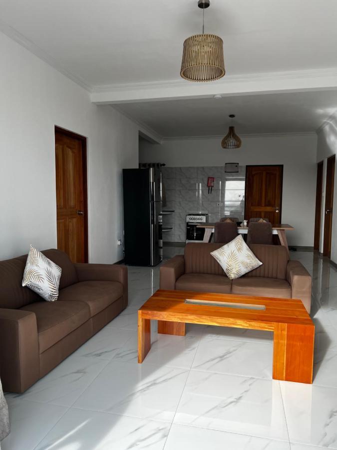 Western Ocean Breeze Self Catering *